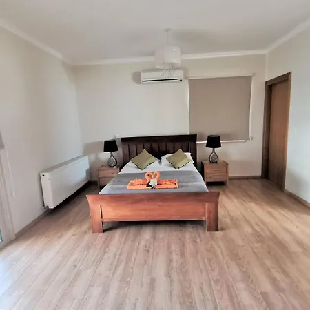 Orchard Blossom Private With Pool *