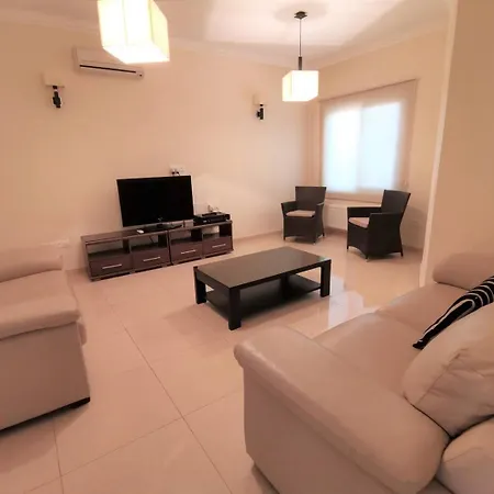 Orchard Blossom Private With Pool Phrenaros