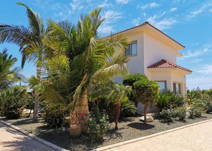 Vila Orchard Blossom Private With Pool Phrenaros