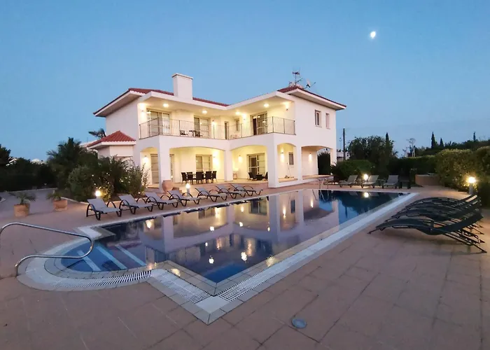 Orchard Blossom Private With Pool Vila Phrenaros