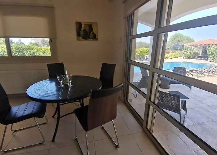 Orchard Blossom Private With Pool *