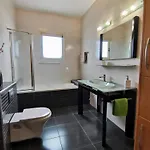 빌라 Orchard Blossom Private With Pool Phrenaros