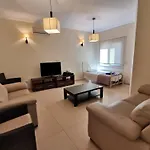빌라 Orchard Blossom Private With Pool Phrenaros