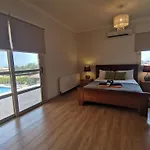 Orchard Blossom Private With Pool Phrenaros